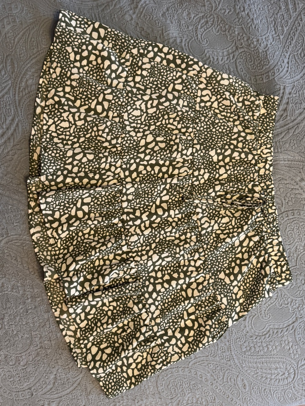 Vero Moda Olive Green & Cream Printed Skater Skirt size large